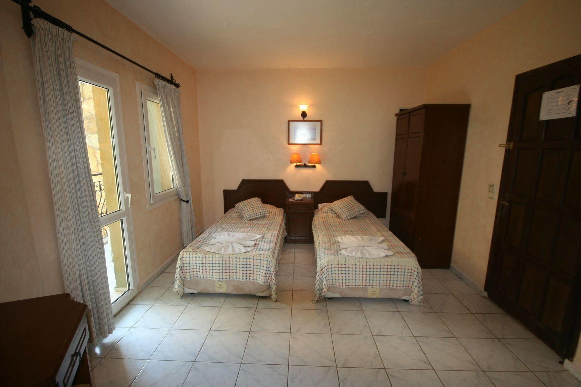 Cypriot Hotel Олудениз Экстерьер фото